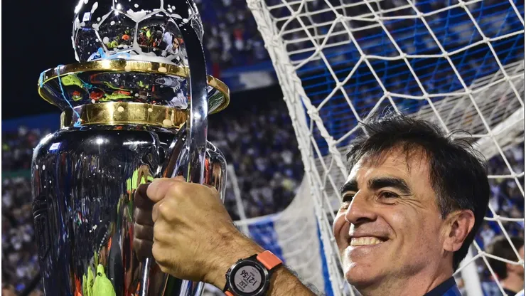 Gustavo Quinteros fue campeón en Argentina.
