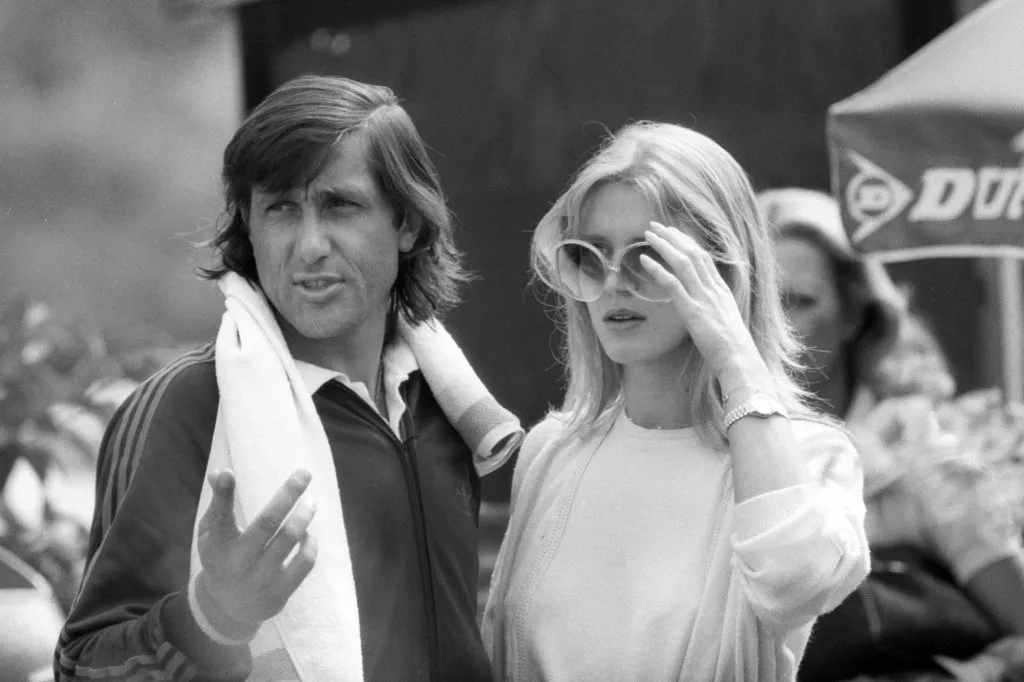 Ilie Nastase con nu novia (Imago)