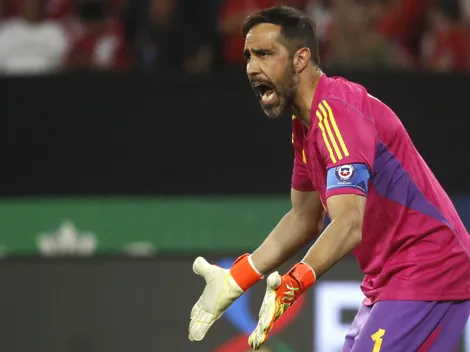 Claudio Bravo deja a todos tiritones en Colo Colo por su fichaje