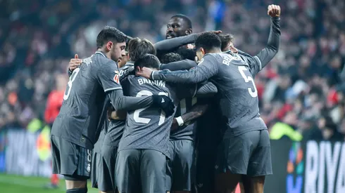 Los jugadores de Real Madrid festejan uno de los goles ante Rayo Vallecano en la liga española.