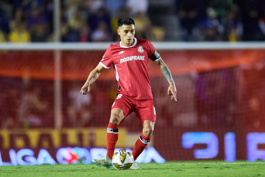Claudio Baeza llegó a ser capitán del Toluca. (Foto: José Luis Melgarejo | Imago).