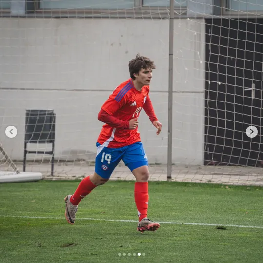 Willy Chatiliez jugando por Chile.