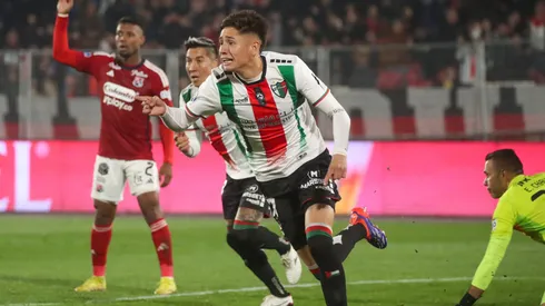 Con apenas 18 años, Iván Román brilla con Palestino.