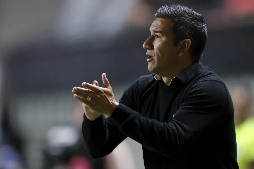 Víctor Rivero elogió a los referentes experimentados del plantel que dirige. (Andrés Piña/Photosport).