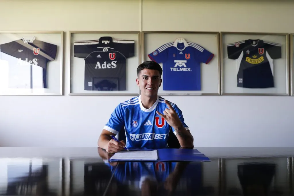 Julián Alfaro vuelve a Universidad de Chile como refuerzo tras varios años en Magallanes.