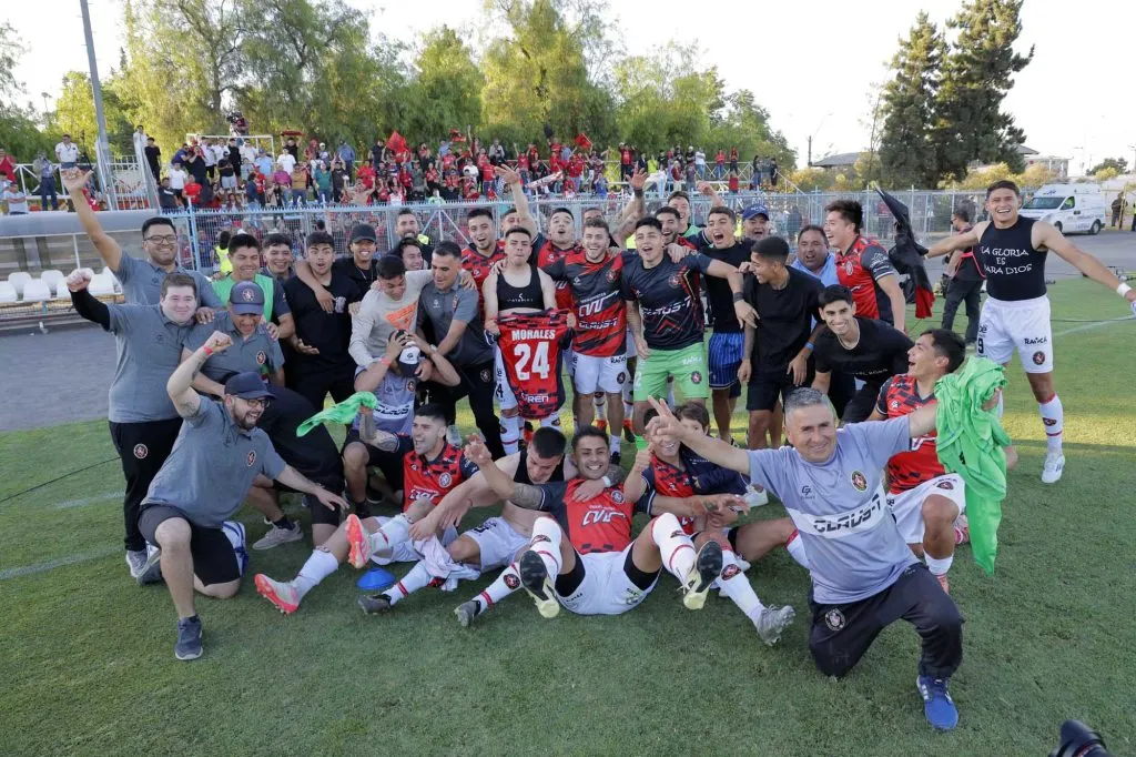 Limache jugará la final por el ascenso contra Rangers.