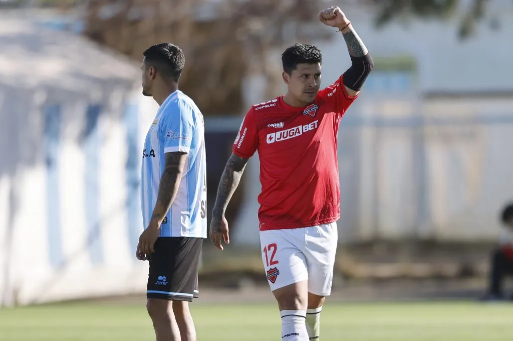 Rubio y sus goles llevaron a Ñublense a la final de Copa Chile /Photosport