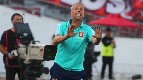 Gustavo Álvarez conversó con la dirigencia antes de salir de vacaciones.