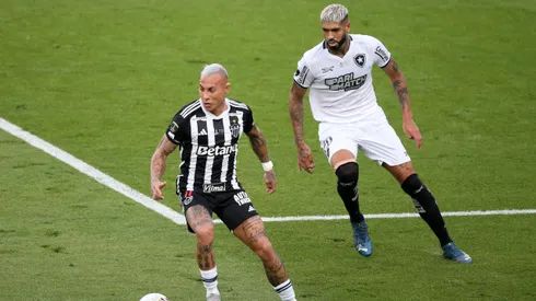 Eduardo Vargas sigue buscando club en Belo Horizonte