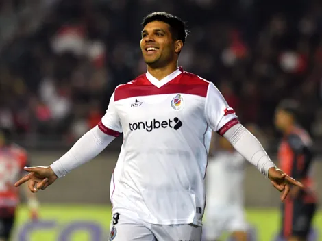 ¿Se resigna la U? Club chileno entra de lleno por Altamirano