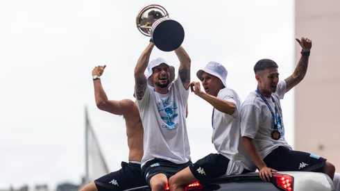 Gabriel Arias celebró la Sudamericana.