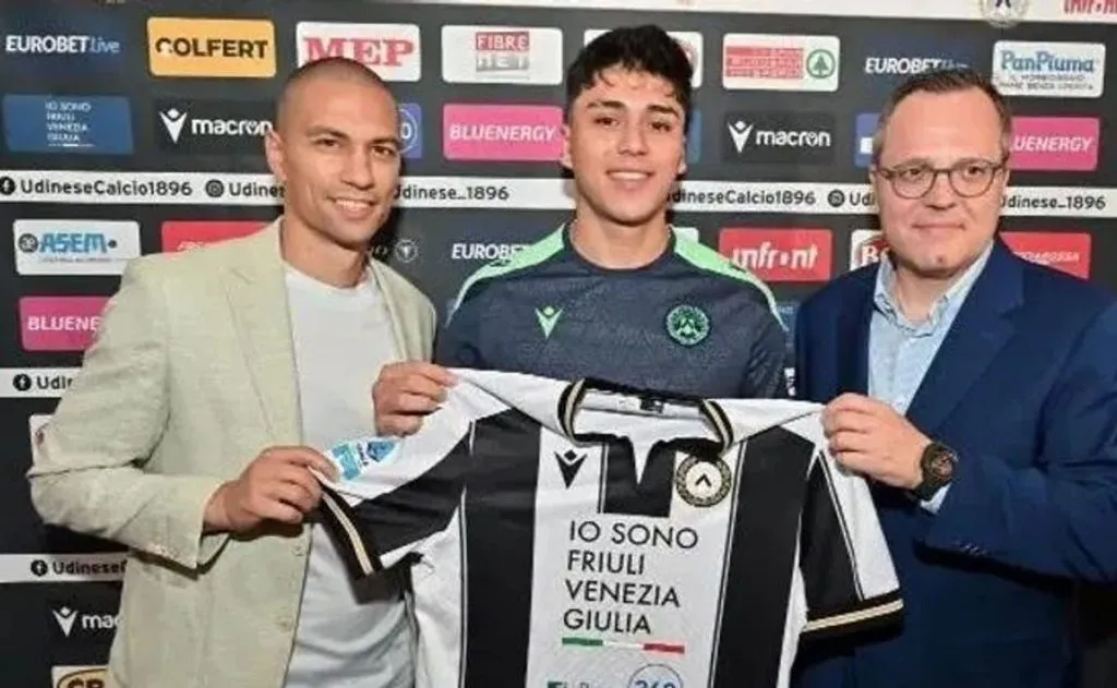 Damián Pizarro aún no logra debutar en Udinese.