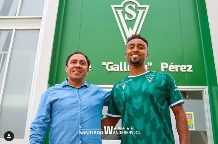 Alejandro Alegría posa con Víctor Campos, hermano del Chispa Pedro Campos. (Foto: Instagram Late Sports Management).