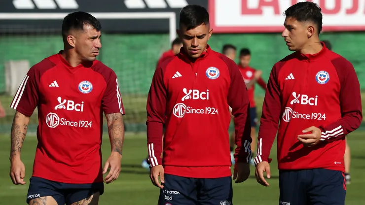 Vicente Pizarro no es el único chileno que quiere firmar Independiente.