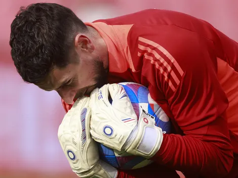 Emblema de Colo Colo pide a gritos a otro arquero sobre Dituro