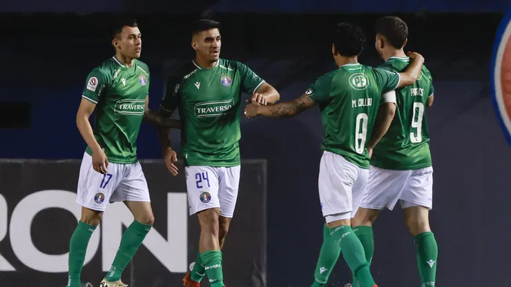 Audax Italiano viene de una negativa temporada.