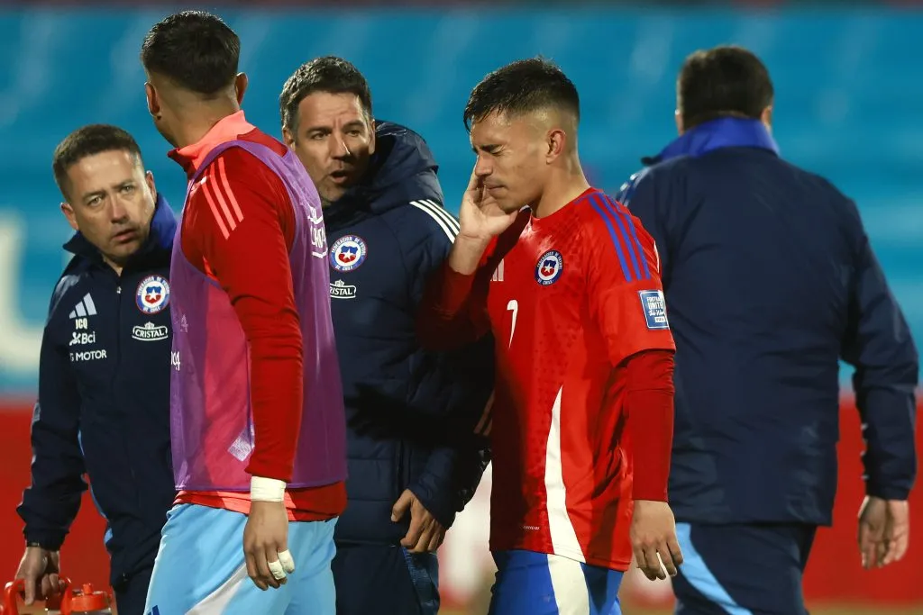 Vicente Pizarro reconoció su amargura por no poder ayudar a Colo Colo ante River Plate. Foto: Photosport.