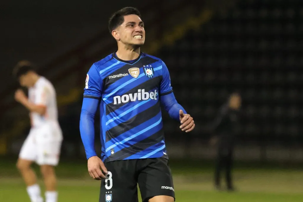 Gonzalo Montes tiene contrato con el Huachi, pero también genera interés en otros clubes. (Eduardo Fortes/Photosport).