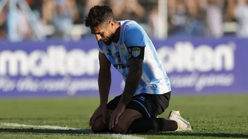 Joaquín Larrivey se lamenta en la semifinal ante Deportes Limache por la Liguilla de Ascenso.