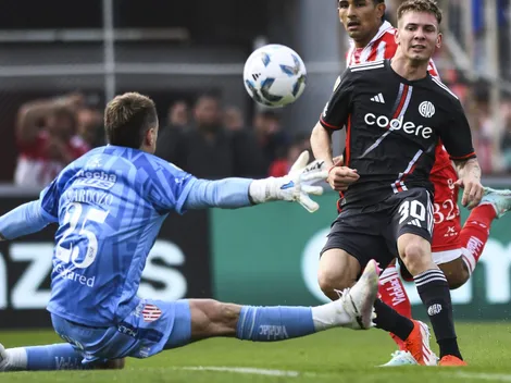 El arquero que se mete por los palos en Colo Colo