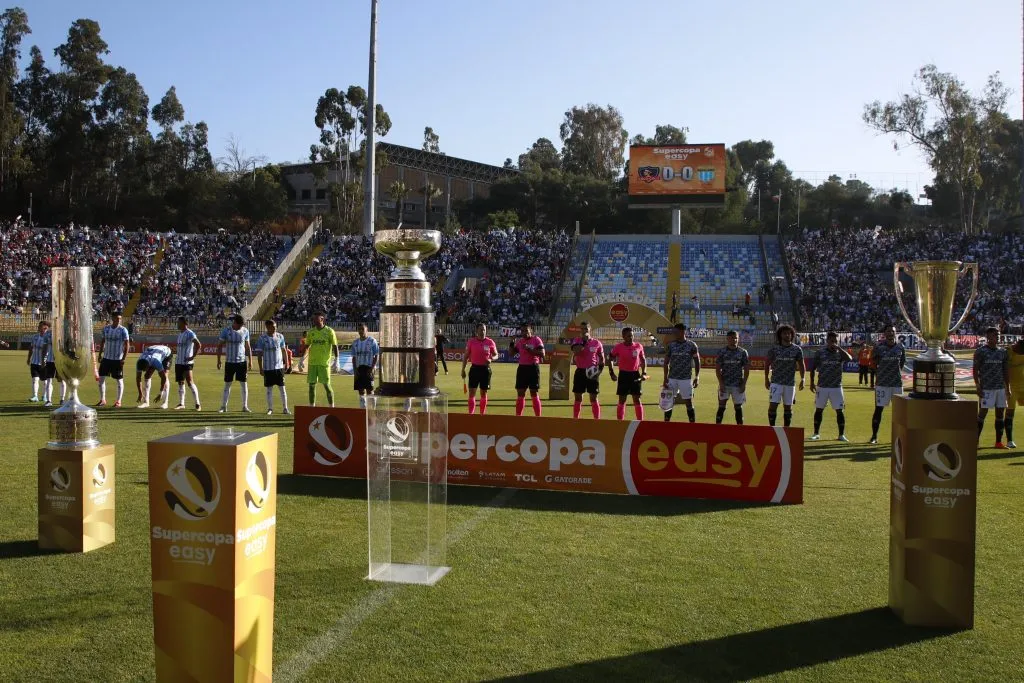 La Supercopa 2025 todavía no tiene estadio para que Colo Colo y Universidad de Chile puedan jugar. | Foto: Photosport.