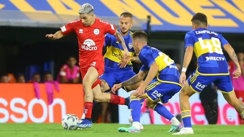 Este atacante argentino chileno atrae al Cacique y a otro cuadro albo.