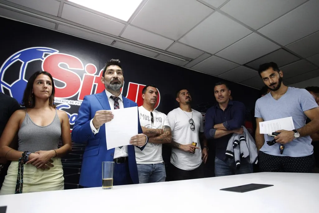 Johnny Herrera participó activamente con el Sifup cuando era futbolista