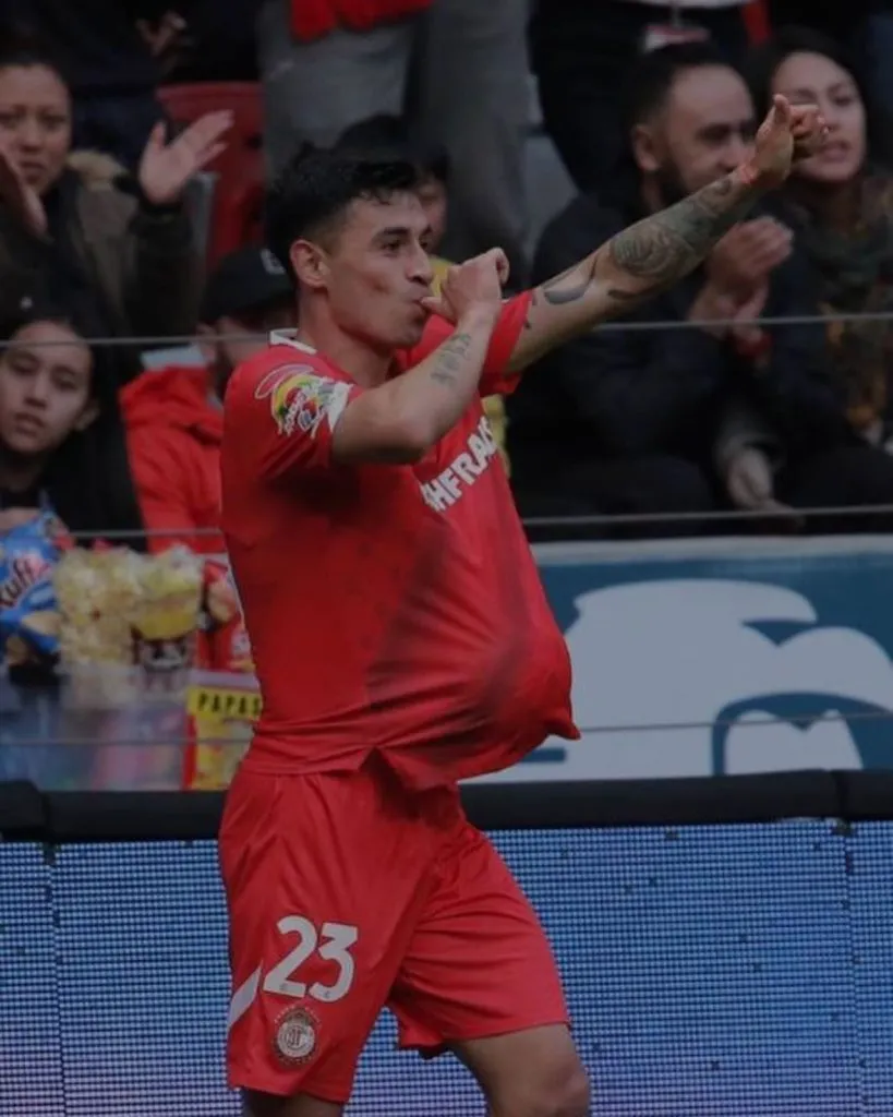 Baeza viene de gran campaña en México / Instagram.