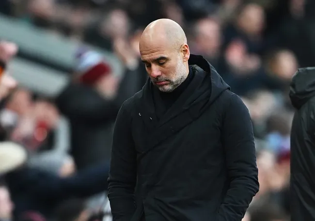 Guardiola no puede levantar al Manchester City | Getty Images