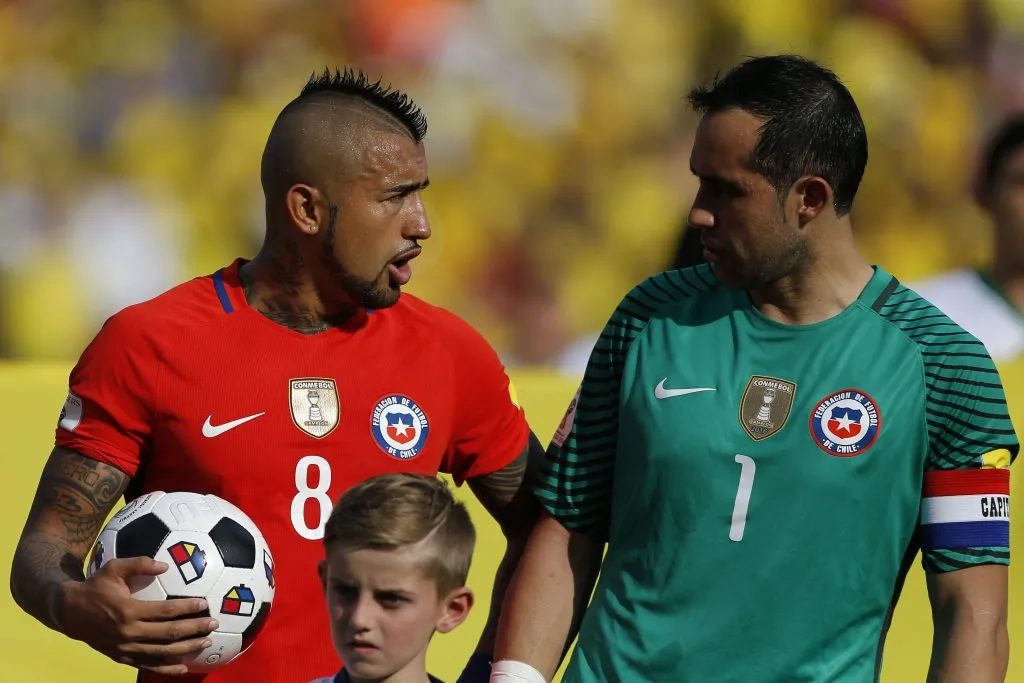 Arturo Vidal desmintió el rumor de que no quería a Claudio Bravo en Colo Colo | Photosport