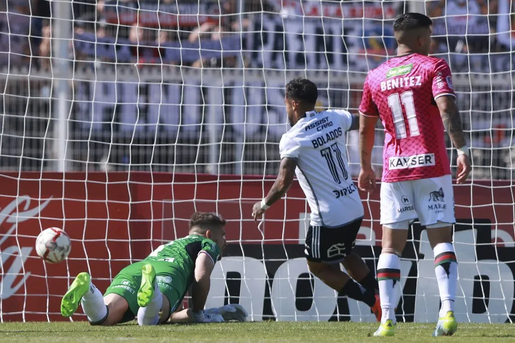 El gol del empate transitorio que encaminó la remontada alba. /Photosport