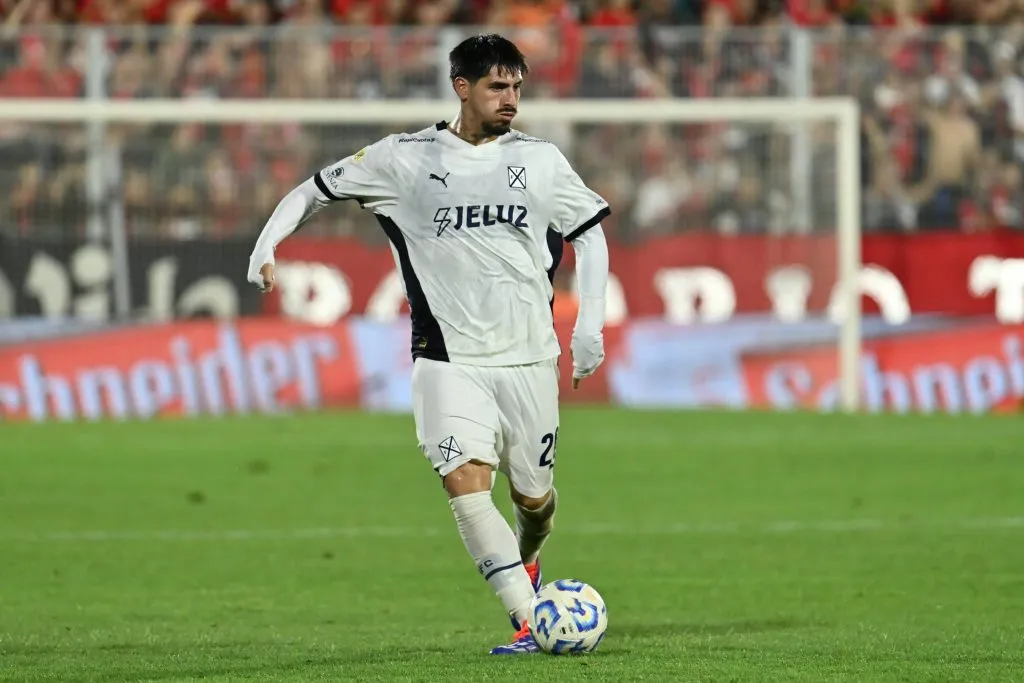 Kevin Lomónaco continuará en Independiente. (Luciano Bisbal | Imago).