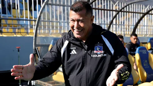Jorge Almirón celebra la permanencia de pieza clave en Colo Colo.