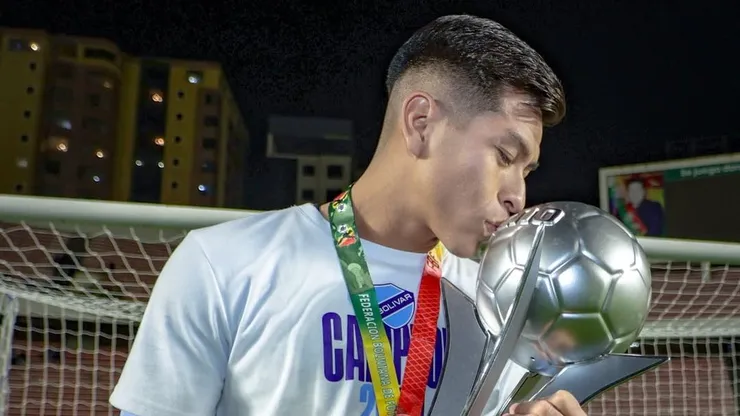 Este talentoso mediocampista boliviano fue campeón con el Bolívar.
