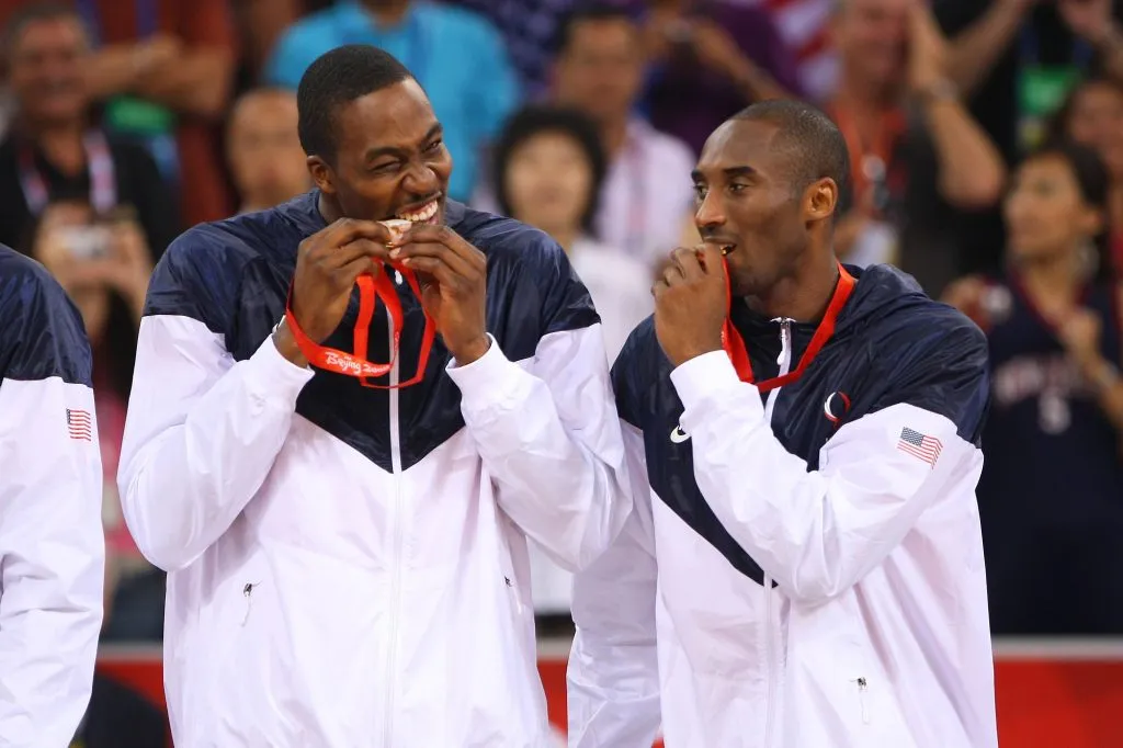 Dwight Howard y Kobe Bryant en los Juegos Olímpicos de Básquetbol en 2008 (Imago)