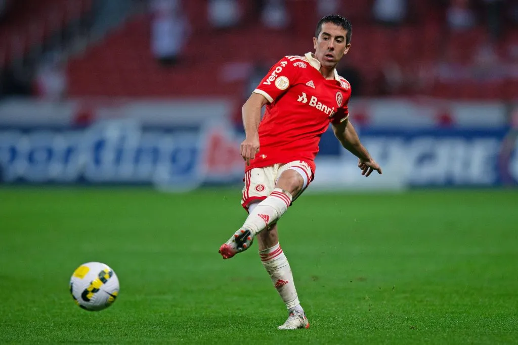 Carlos De Pena suena como refuerzo de Colo Colo