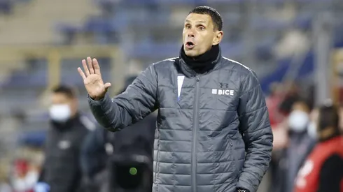 Gustavo Poyet estuvo en 2021 en U. Católica.
