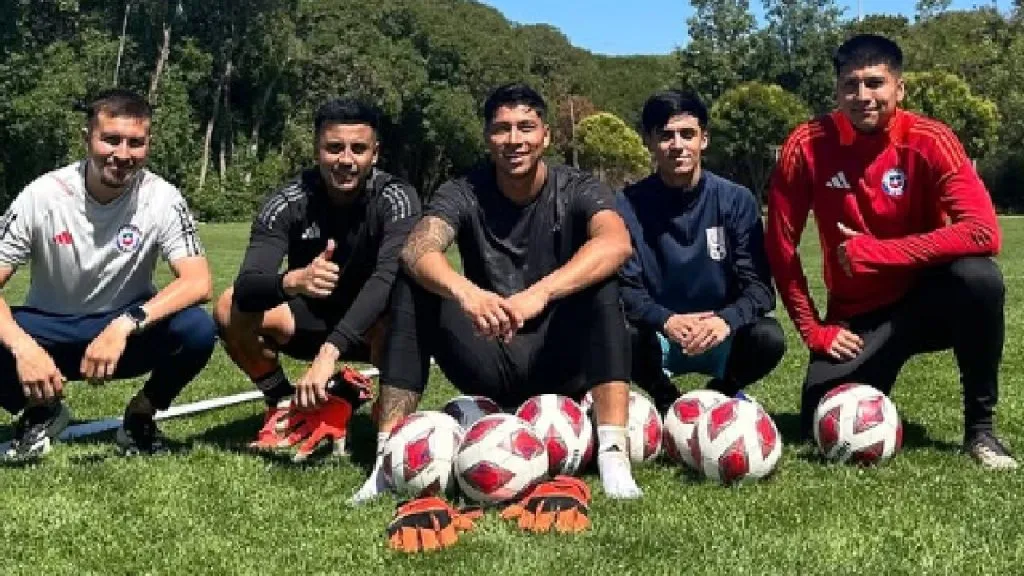 Brayan Cortés entrena por su cuenta tras salir de Colo Colo para esperar por una oferta del extranjero. Foto: Instagram.