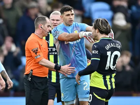 Histórico delantero de Inglaterra carga contra el Dibu Martínez