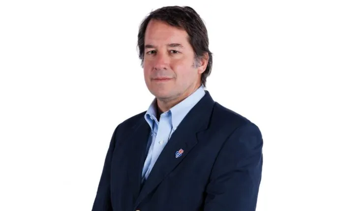 Carlos Larraín Mery dejó el directorio de Azul Azul. Foto: U de Chile.