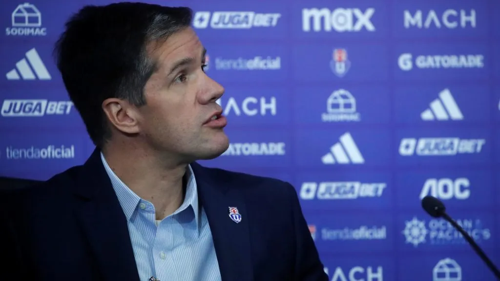 Michael Clark es cuestionado.