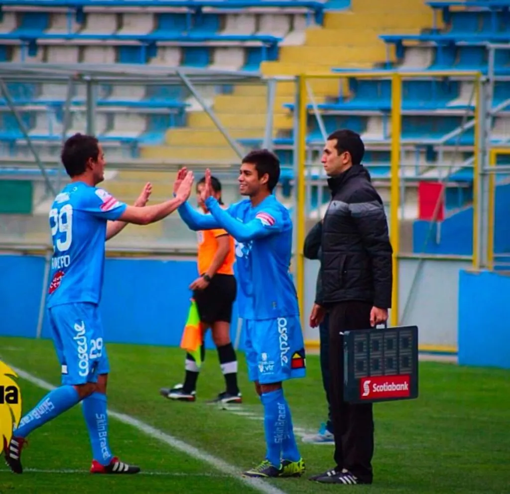 El cambio de Octavio Rivero con Fabián Hormazábal en O’Higgins 2014. Foto: Photosport.