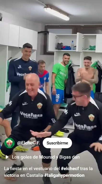 Dituro mira atento el inicio del festejo. (Captura YouTube).