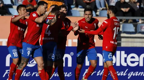 ¿Dos referentes dejan U. Católica?