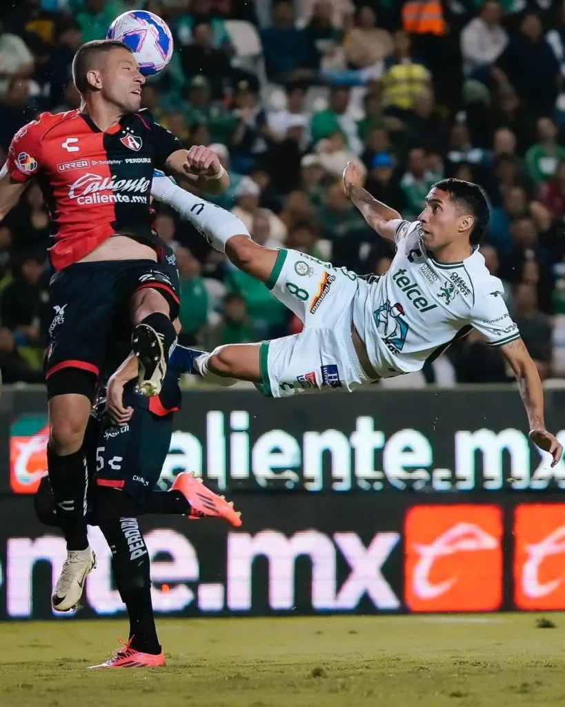 Cabral puede llegar desde el León a Colo Colo