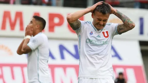 Charles Aránguiz genera preocupación en la U.