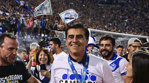 Gustavo Quinteros es oficializado en Gremio.