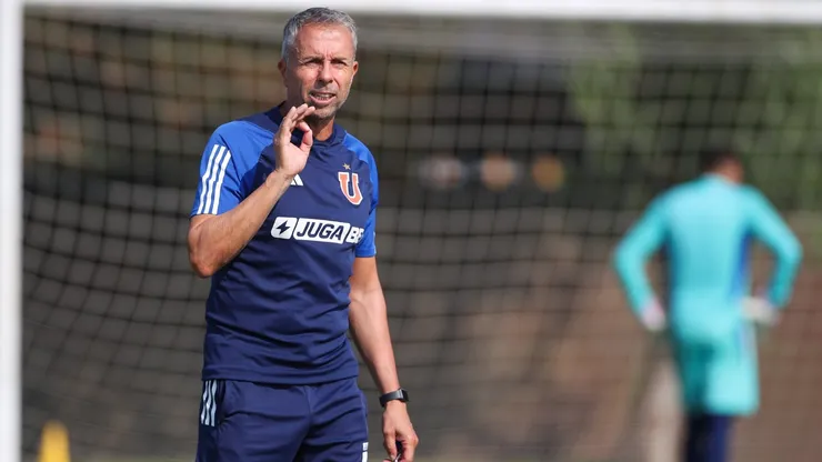 Gustavo Álvarez verá en cancha a los jugadores de la U que están en duda de continuar.