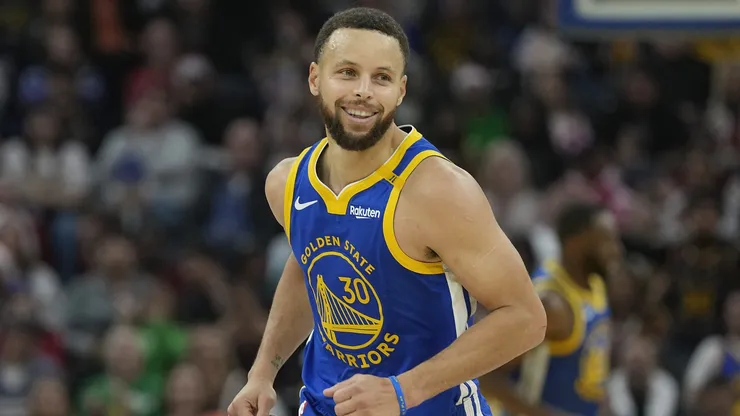 El jugador de los Warrios no dudó al elegir al mejor quinteto de la historia.