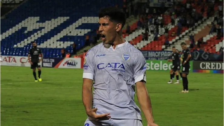 El delantero uruguayo juega actualmente en Godoy Cruz de Argentina.
